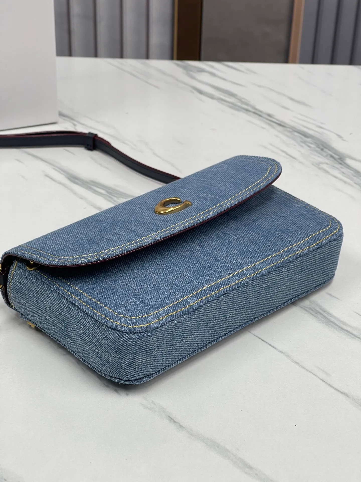 Top original order batch 420💰COACH new model CS126 counter synchronized Hayden crossbody bag fashionable simple versatile denim blue shoulder bag size 20*12*3