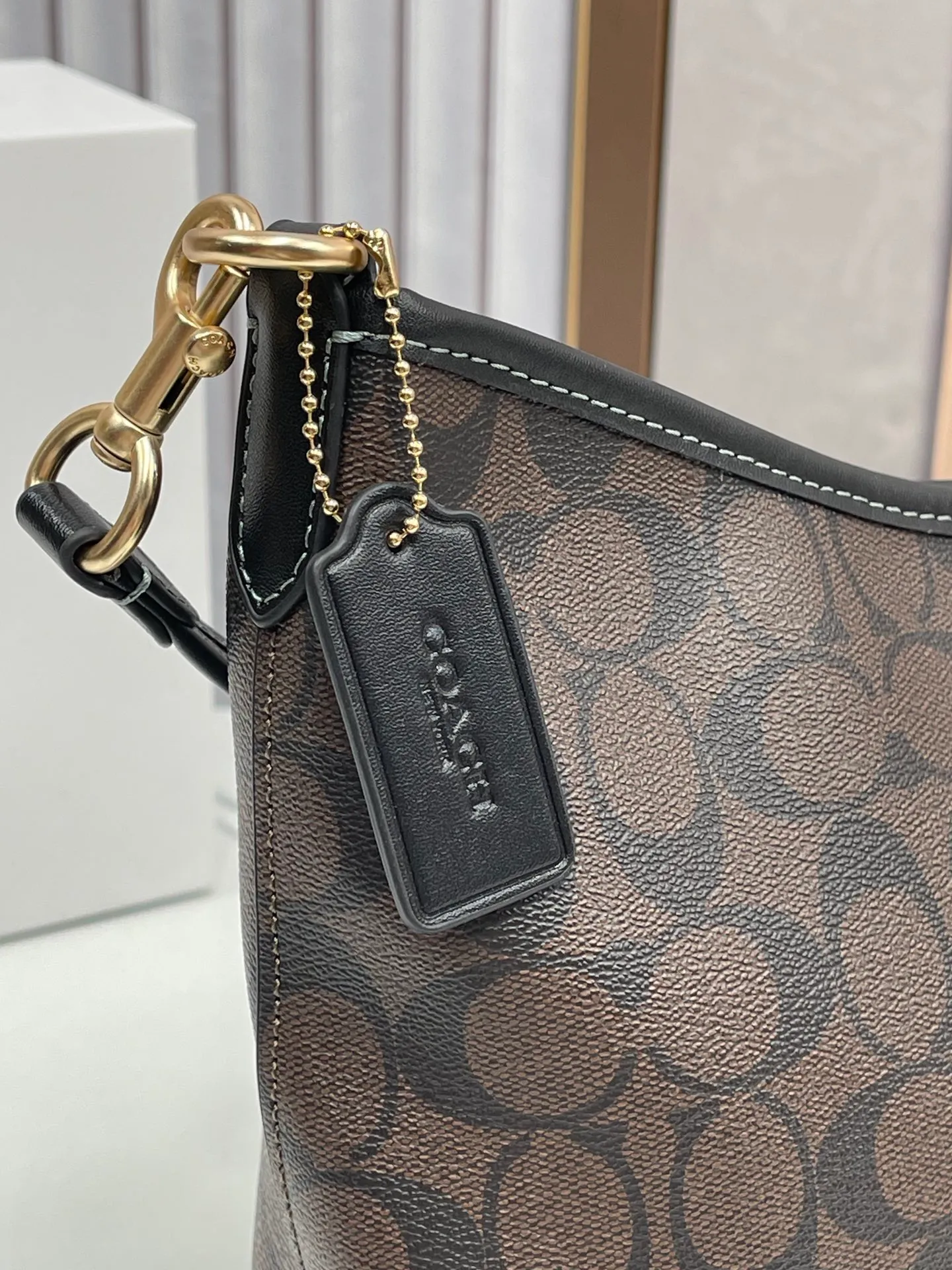 Top original order, batch 420💰Koujia counter synchronization. New underarm bag Laurela single shoulder crossbody portable hobo bag Style number: CR149 Size: 28-18-11cm