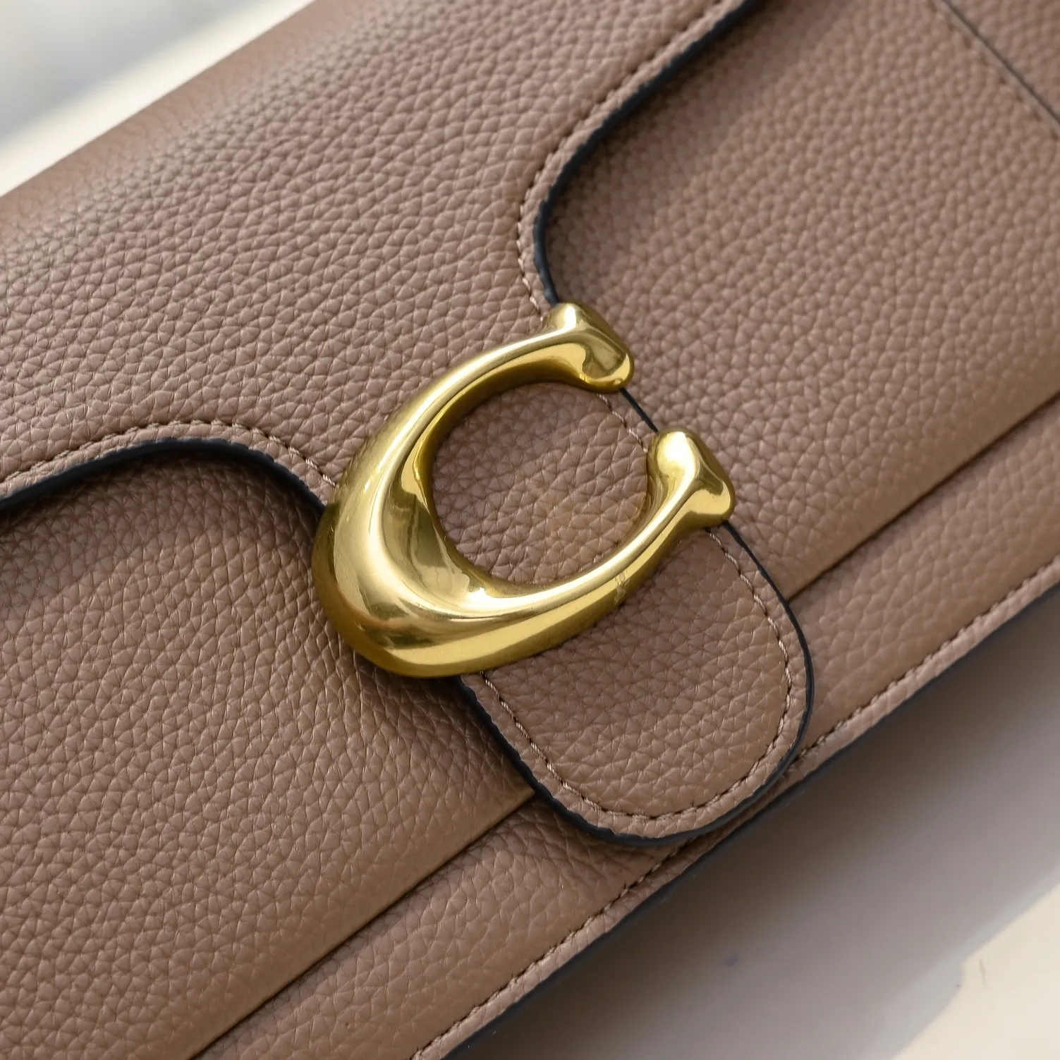 P380【Top original order】Model number: CH857 Size: 26*15*8cm