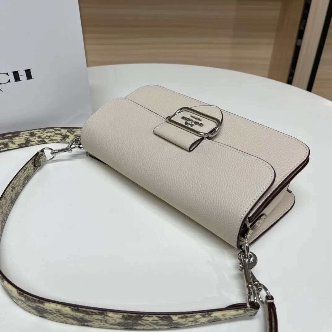 Batch 520💰COACH/model CE560 Coach outlet women's bag color matching classic logo MORGAN shoulder bag armpit bag, hijab with first-layer cowhide, size 26X14X6