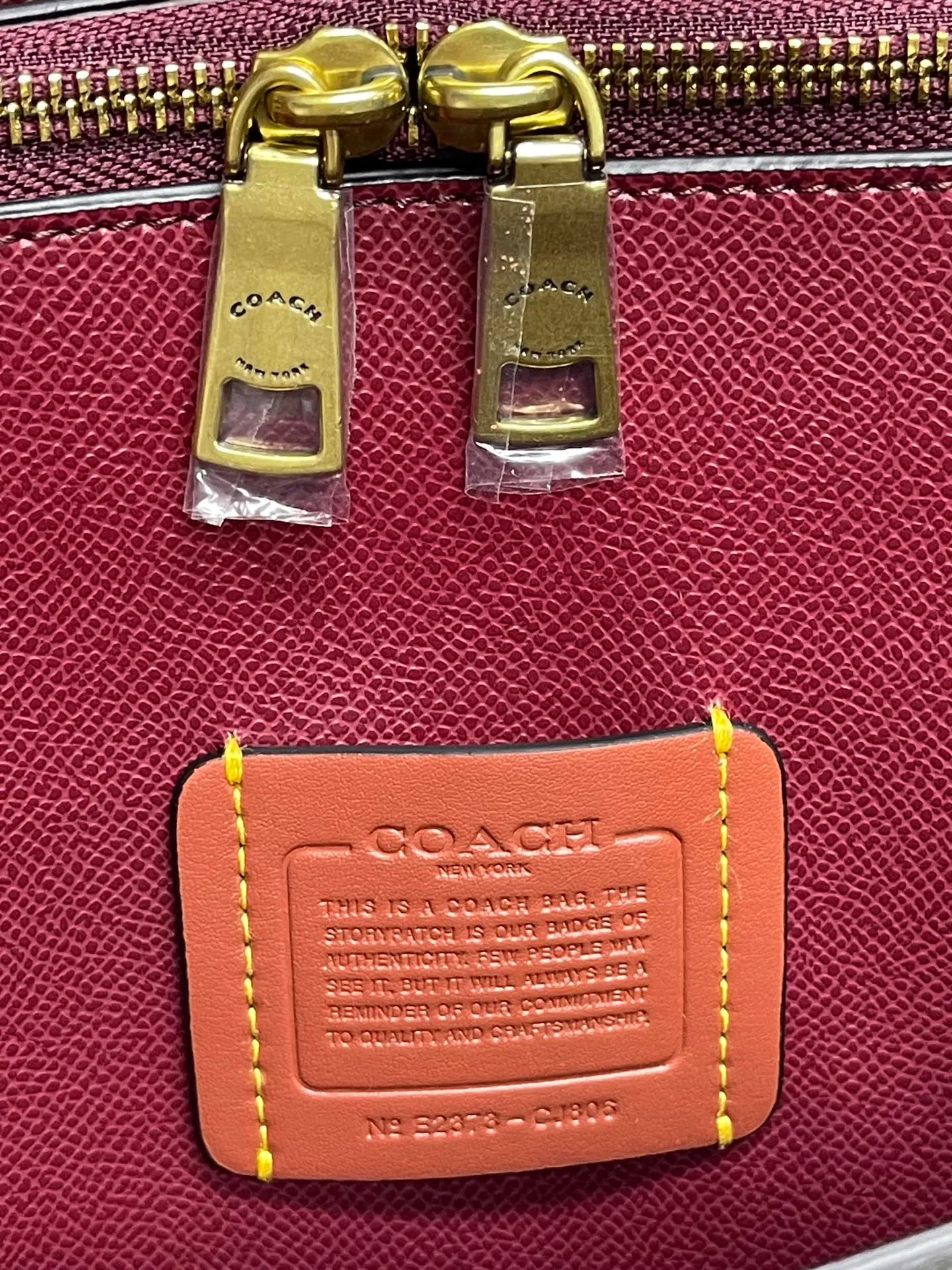 Top original order batch 460💰COACH/Coach new black women's classic logo CJ806 CARTER CARRYALL No. 28 handbag, size 28 20 10