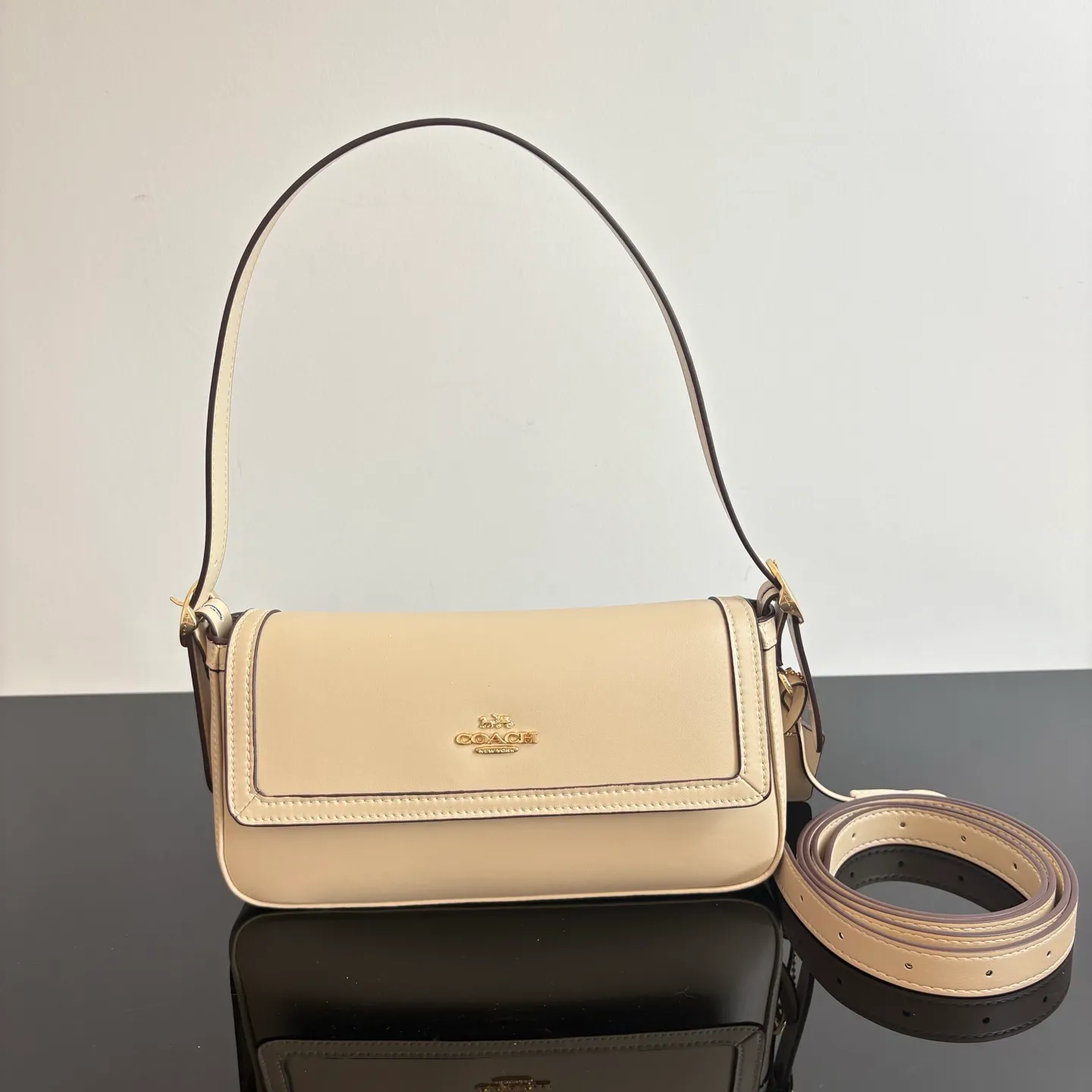 All Categories Coach Women's Bags (COACH) Coach CCV65
