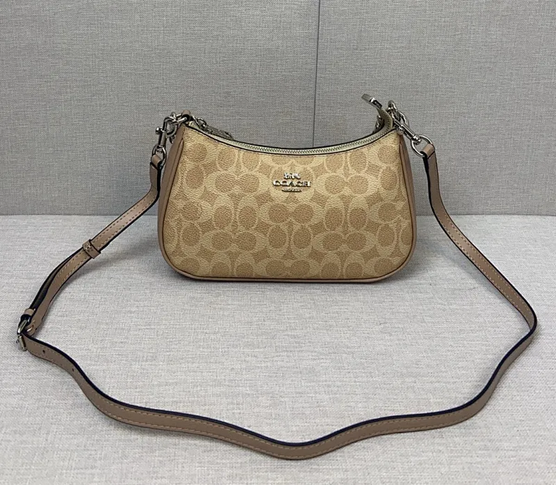 All Categories Coach Women's Bags (COACH) Coach CV933