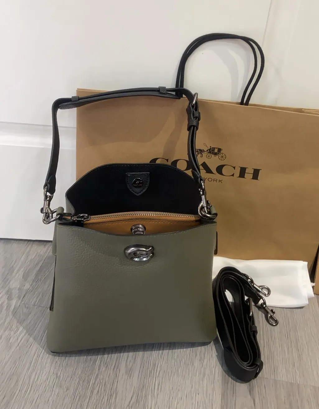 All Categories Coach Women's Bags (COACH) Coach C3916