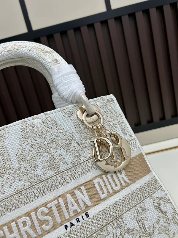 All Categories Coach Women's Bags (COACH) Coach M8002