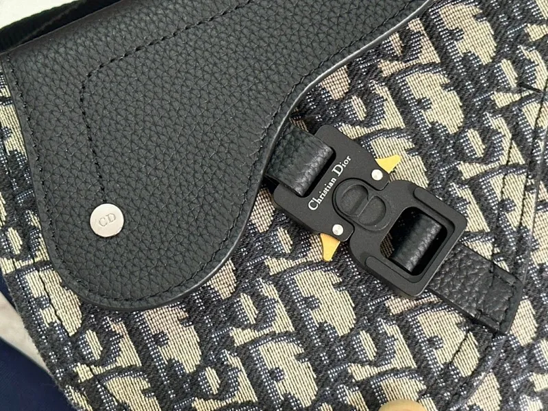 All categories 💚 Top version men’s bags 💚 DIOR 2025 official website new DIOR crossbody bag