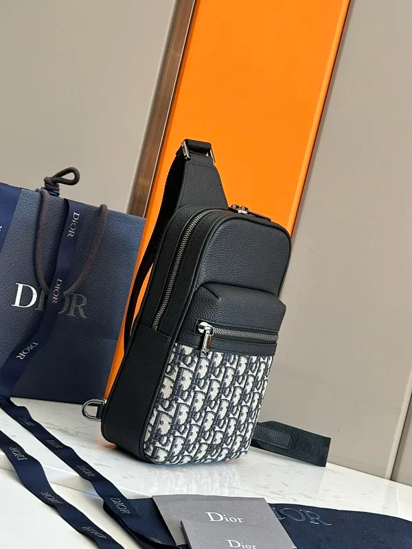 All categories 💚 Top version men’s bags 💚 DIOR 2025 official website new DIOR chest bag
