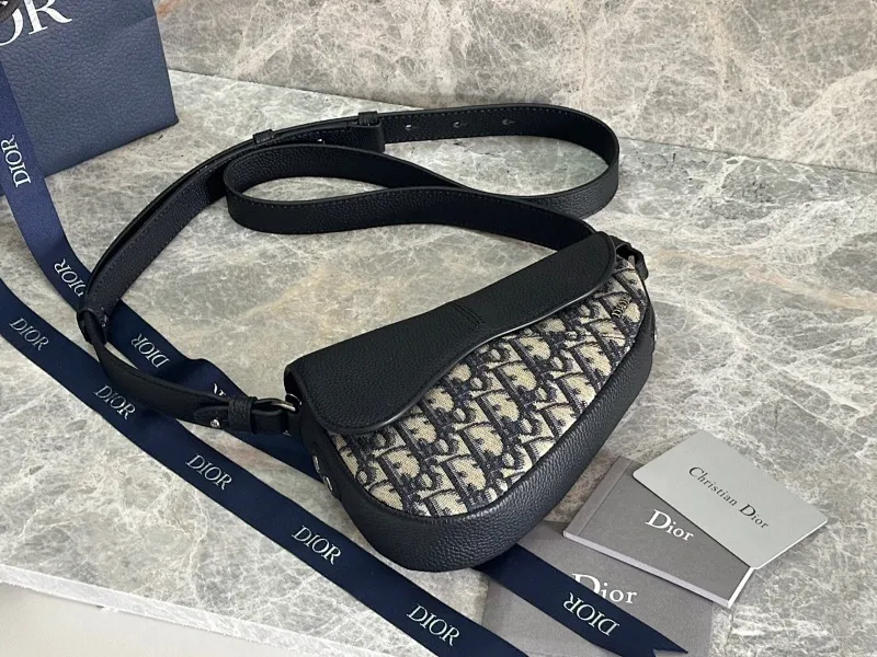 All categories 💚 Top version men’s bags 💚 DIOR 2025 official website new DIOR crossbody bag