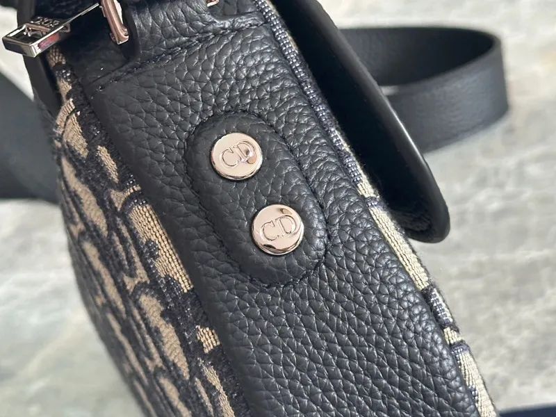 All categories 💚 Top version men’s bags 💚 DIOR 2025 official website new DIOR crossbody bag