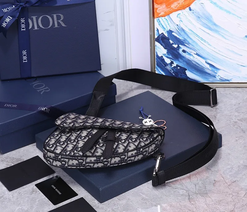 All categories 💚 Top version men’s bags 💚 DIOR 2025 official website new DIOR crossbody bag