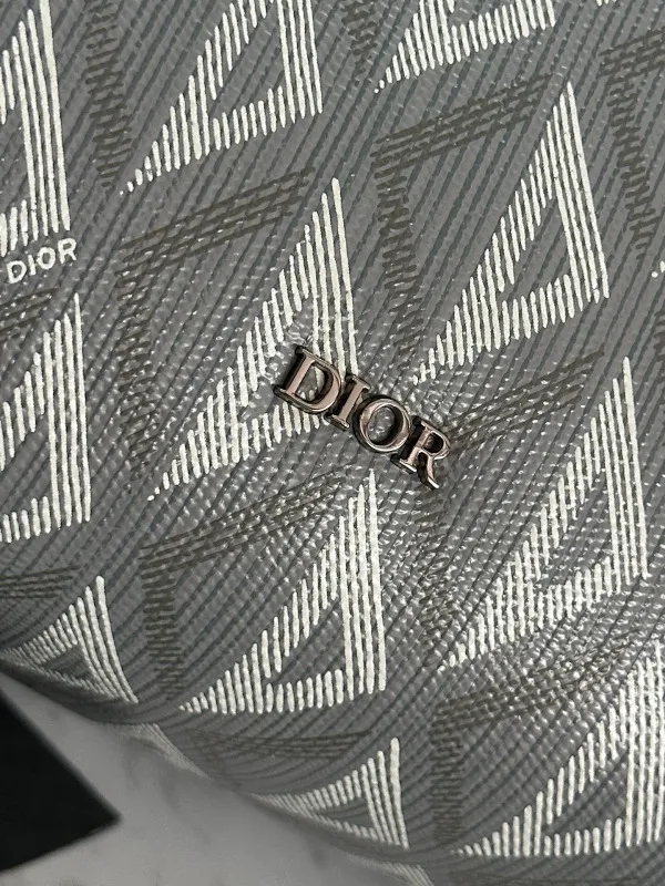 All categories 💚 Top version men’s bags 💚 DIOR 2025 official website new DIOR toiletry bag