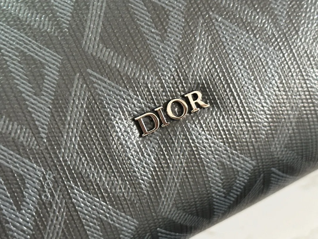 All categories 💚 Top version men’s bags 💚 DIOR 2025 official website new DIOR toiletry bag