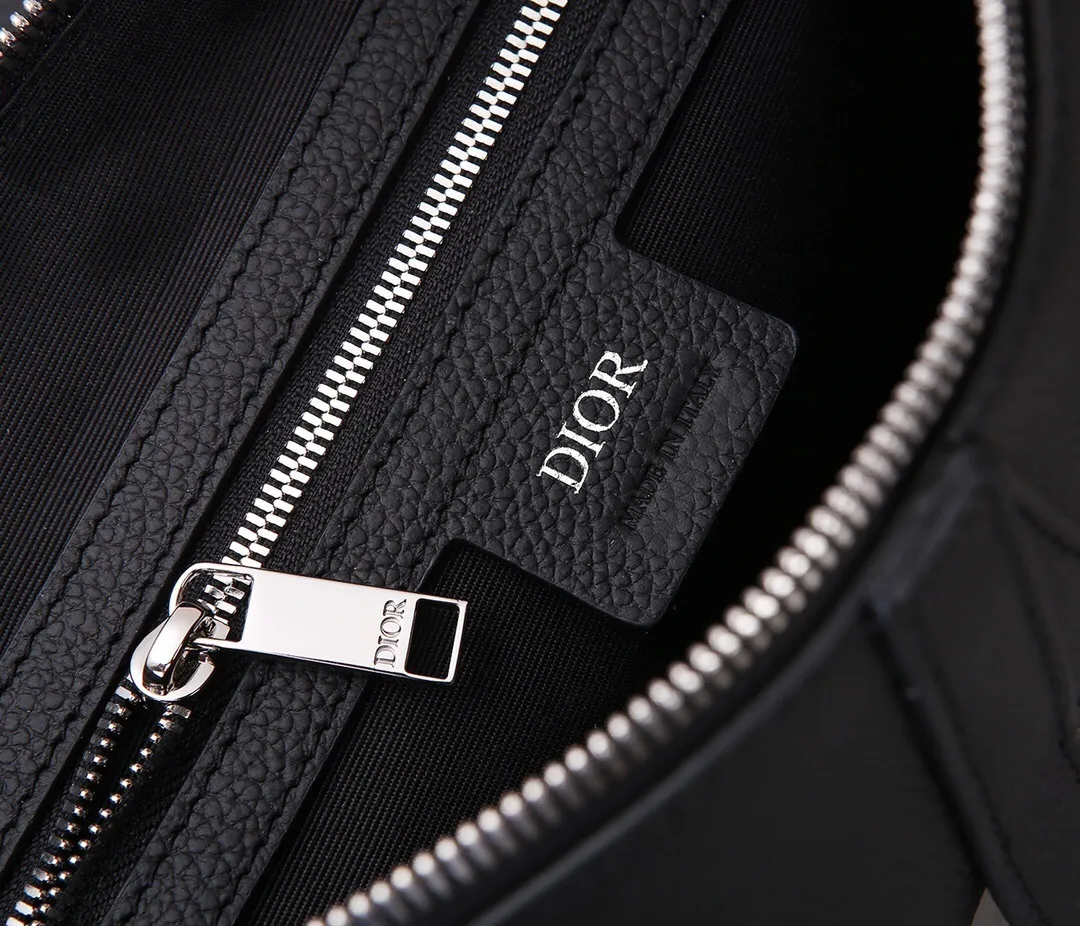 All categories 💚 Top version men’s bags 💚 DIOR 2025 official website new DIOR crossbody bag