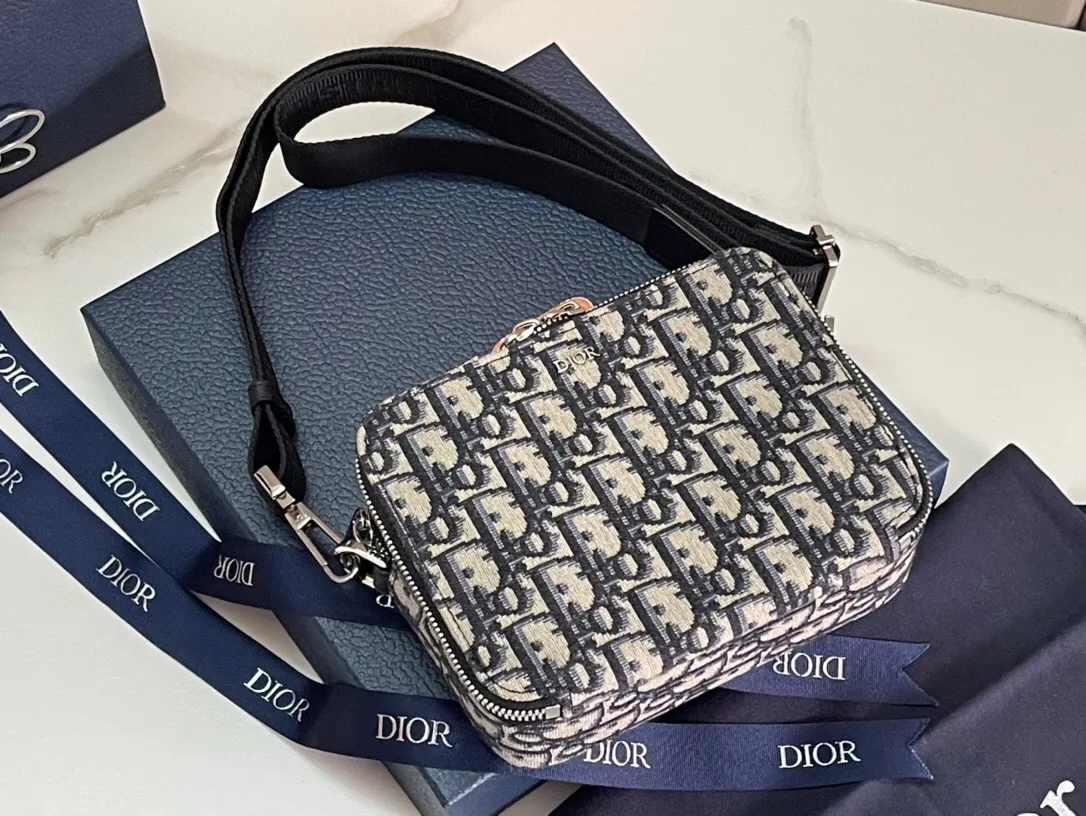 All categories 💚 Top version men’s bags 💚 DIOR 2025 official website new DIOR crossbody bag