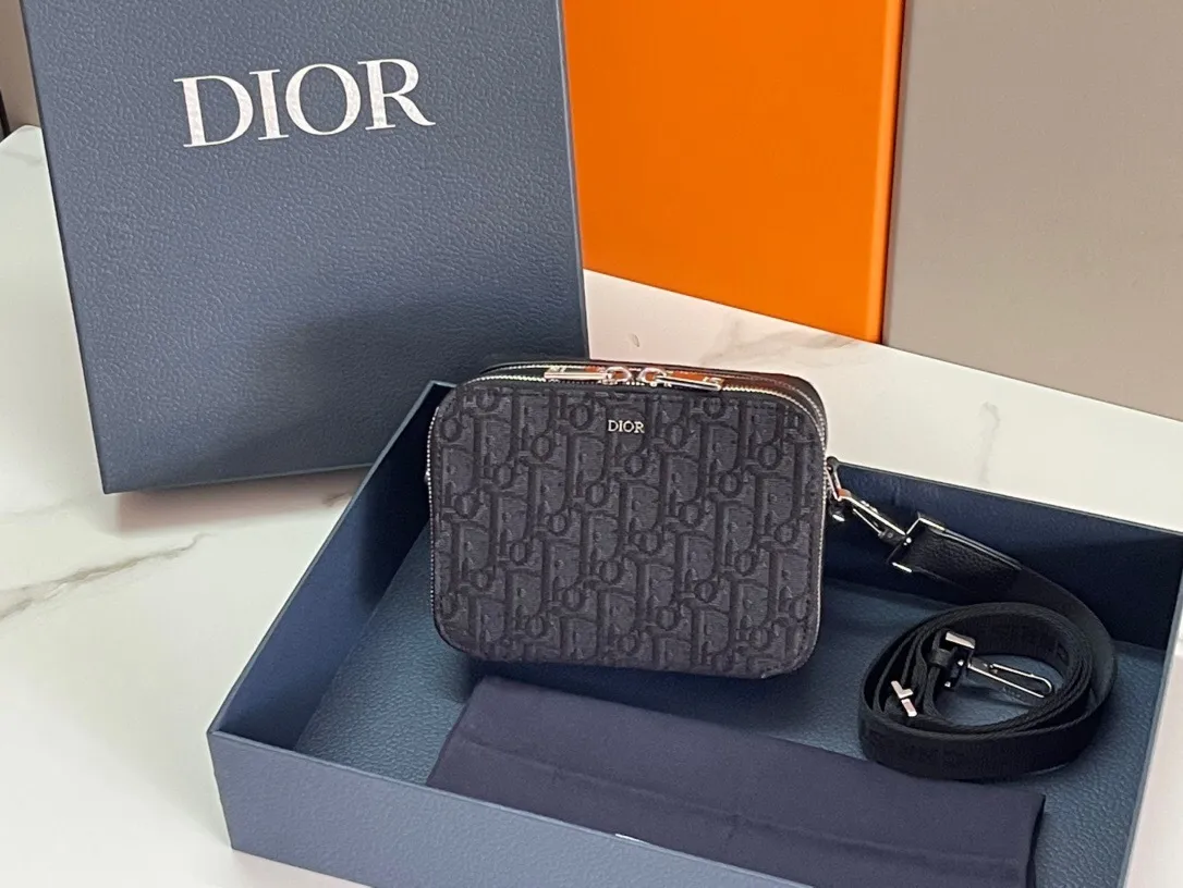 All categories 💚 Top version men’s bags 💚 DIOR 2025 official website new DIOR crossbody bag
