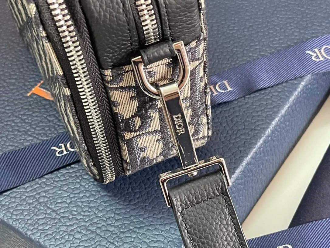 All categories 💚 Top version men’s bags 💚 DIOR 2025 official website new DIOR crossbody bag