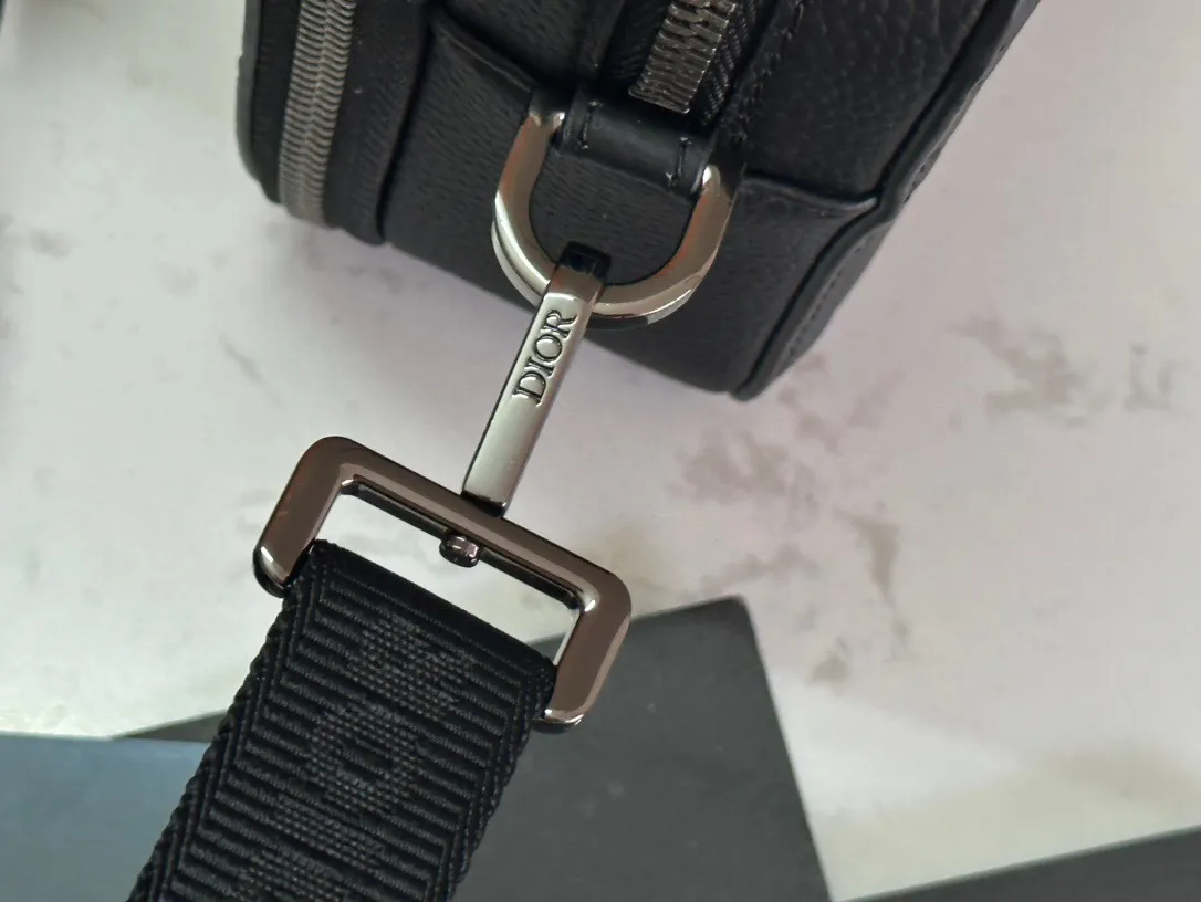 All categories 💚 Top version men’s bags 💚 DIOR 2025 official website new DIOR crossbody bag