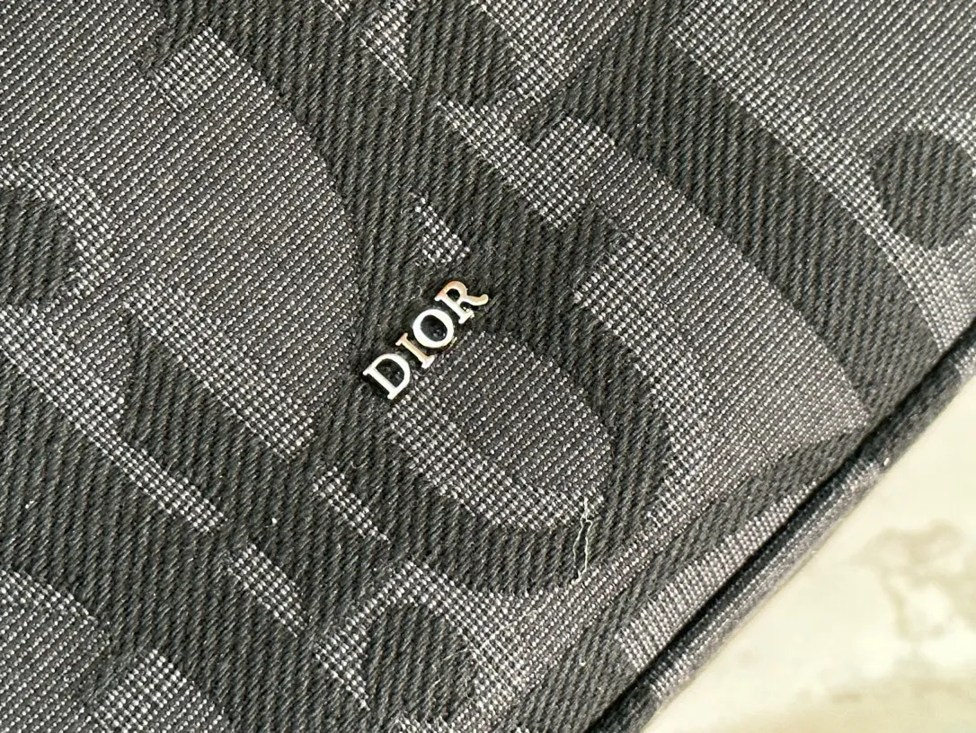 All categories 💚 Top version men’s bags 💚 DIOR 2025 official website new DIOR toiletry bag