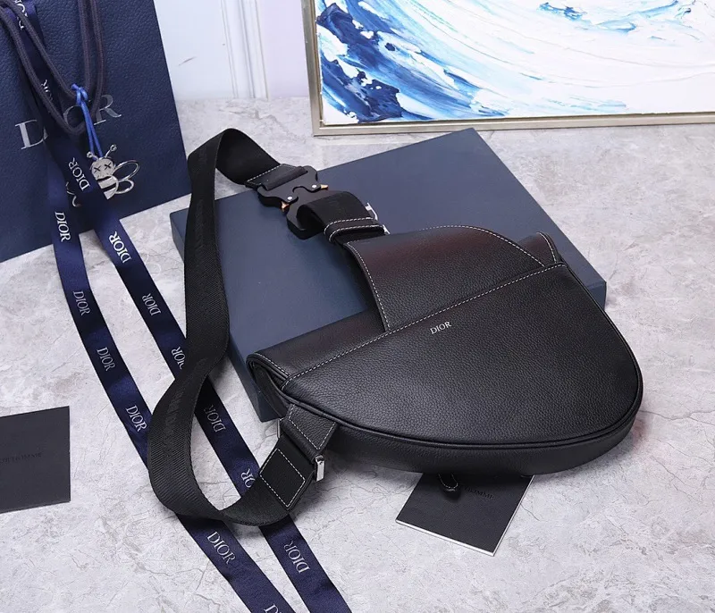 All categories 💚 Top version men’s bags 💚 DIOR 2025 official website new DIOR crossbody bag