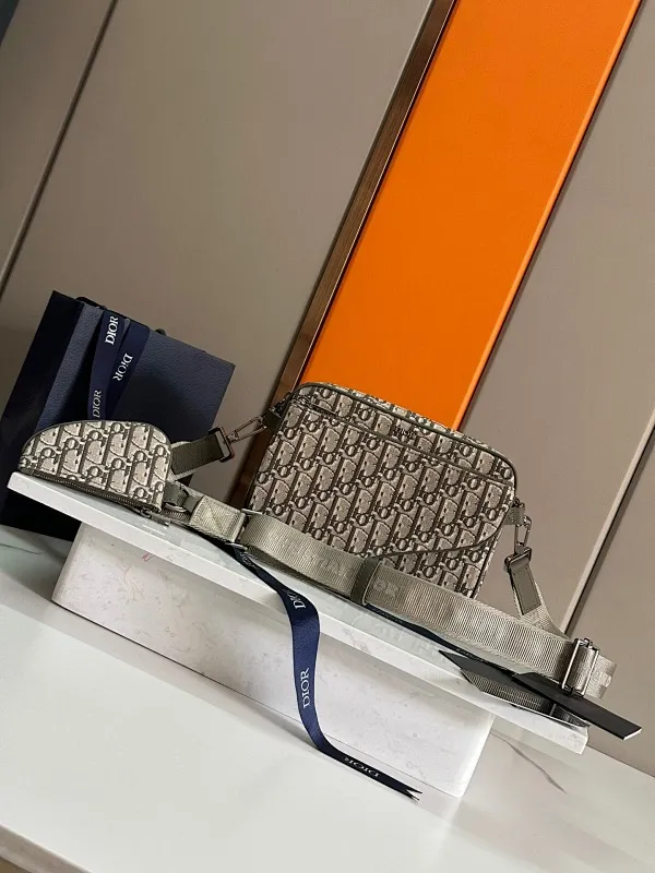 All categories 💚 Top version men’s bags 💚 DIOR 2025 official website new DIOR crossbody bag