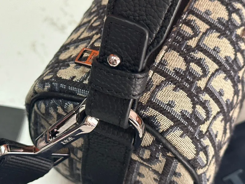 All categories 💚 Top version men’s bags 💚 DIOR 2025 official website new DIOR crossbody bag