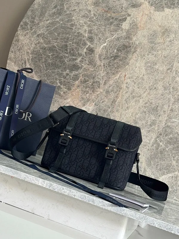 All categories 💚 Top version men’s bags 💚 DIOR 2025 official website new DIOR crossbody bag