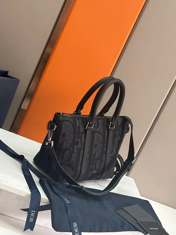 All categories 💚 Top version men’s bags 💚 DIOR 2025 official website new DIOR handbag