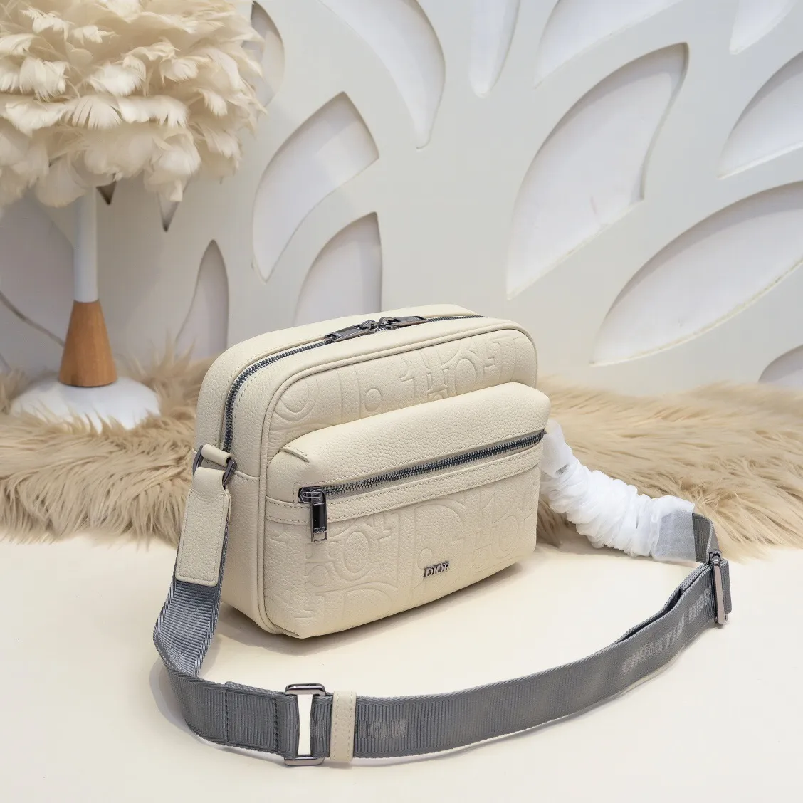 All categories 💚 Top version men’s bags 💚 DIOR 2025 official website new DIOR crossbody bag