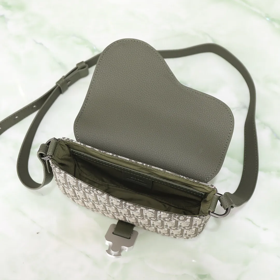 All categories 💚 Top version men’s bags 💚 DIOR 2025 official website new DIOR crossbody bag