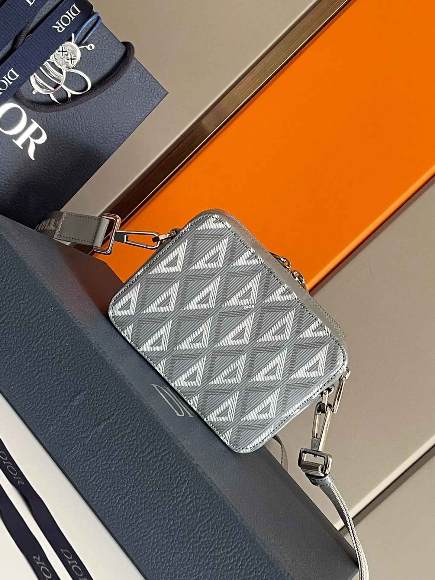 All categories 💚 Top version men’s bags 💚 DIOR 2025 official website new DIOR crossbody bag