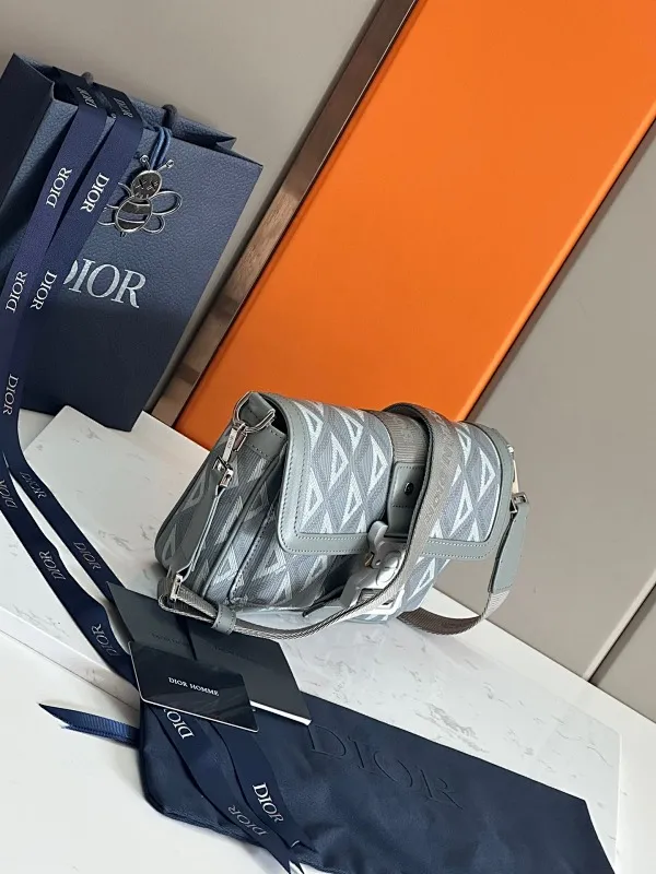 All categories 💚 Top version men’s bags 💚 DIOR 2025 official website new DIOR crossbody bag