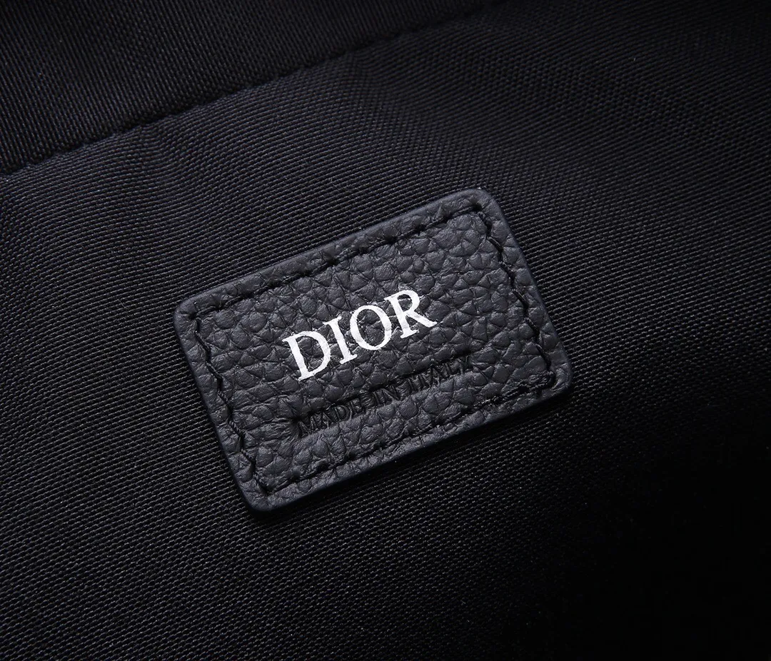 All categories 💚 Top version men’s bags 💚 DIOR 2025 official website new DIOR crossbody bag