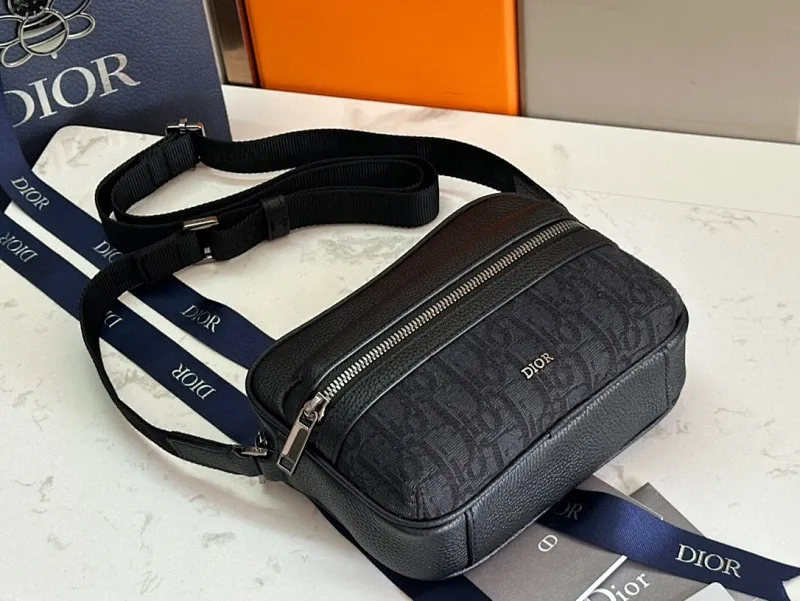 All categories 💚 Top version men’s bags 💚 DIOR 2025 official website new DIOR crossbody bag