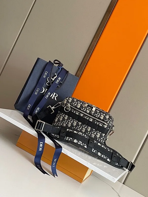 All categories 💚 Top version men’s bags 💚 DIOR 2025 official website new DIOR crossbody bag