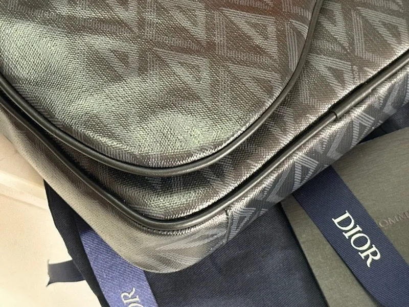 All categories 💚 Top version men’s bags 💚 DIOR 2025 official website new DIOR crossbody bag