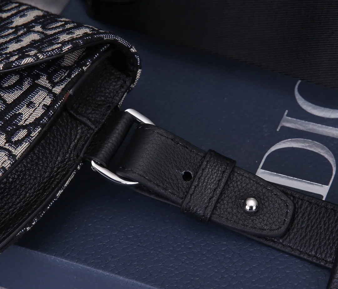 All categories 💚 Top version men’s bags 💚 DIOR 2025 official website new DIOR crossbody bag