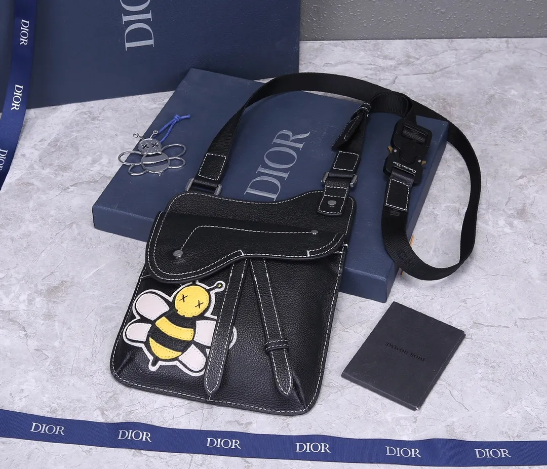 All categories 💚 Top version men’s bags 💚 DIOR 2025 official website new DIOR crossbody bag