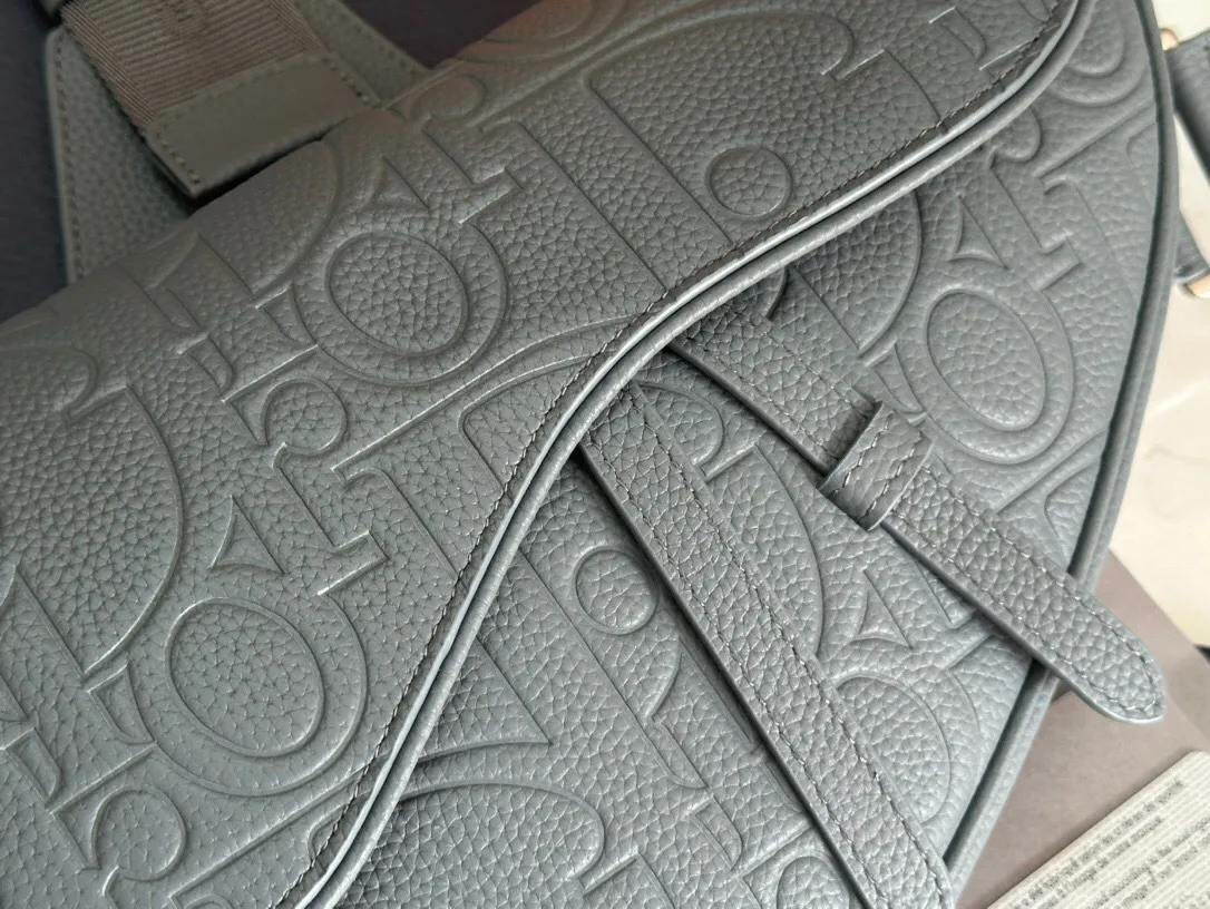 All categories 💚 Top version men’s bags 💚 DIOR 2025 official website new DIOR crossbody bag