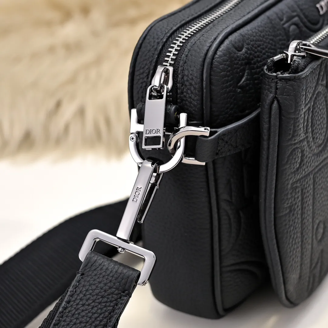 All categories 💚 Top version men’s bags 💚 DIOR 2025 official website new DIOR crossbody bag