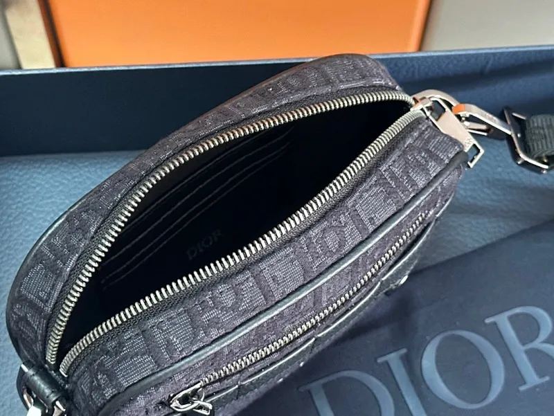 All categories 💚 Top version men’s bags 💚 DIOR 2025 official website new DIOR crossbody bag