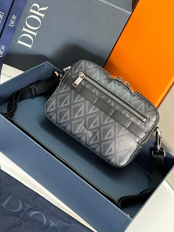 All categories 💚 Top version men’s bags 💚 DIOR 2025 official website new DIOR crossbody bag