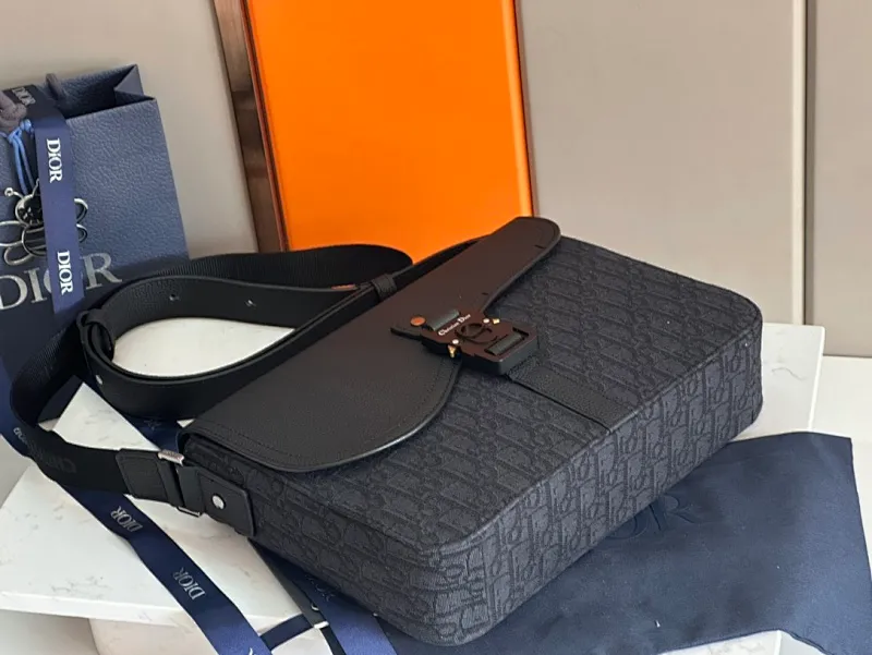 All categories 💚 Top version men’s bags 💚 DIOR 2025 official website new DIOR crossbody bag