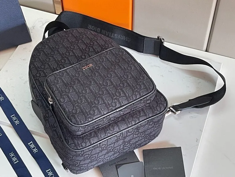 All categories 💚 Top version men’s bags 💚 DIOR 2025 official website new DIOR crossbody bag