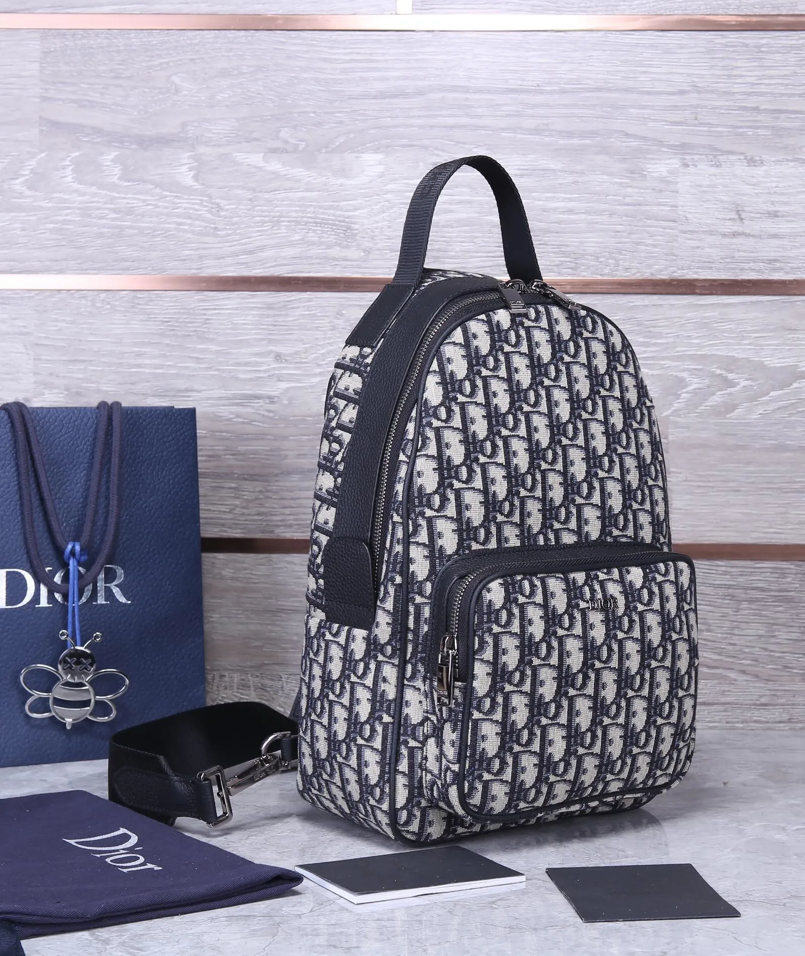 All categories 💚 Top version men’s bags 💚 DIOR 2025 official website new DIOR crossbody bag