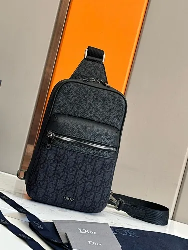 All categories 💚 Top version men’s bags 💚 DIOR 2025 official website new DIOR crossbody bag