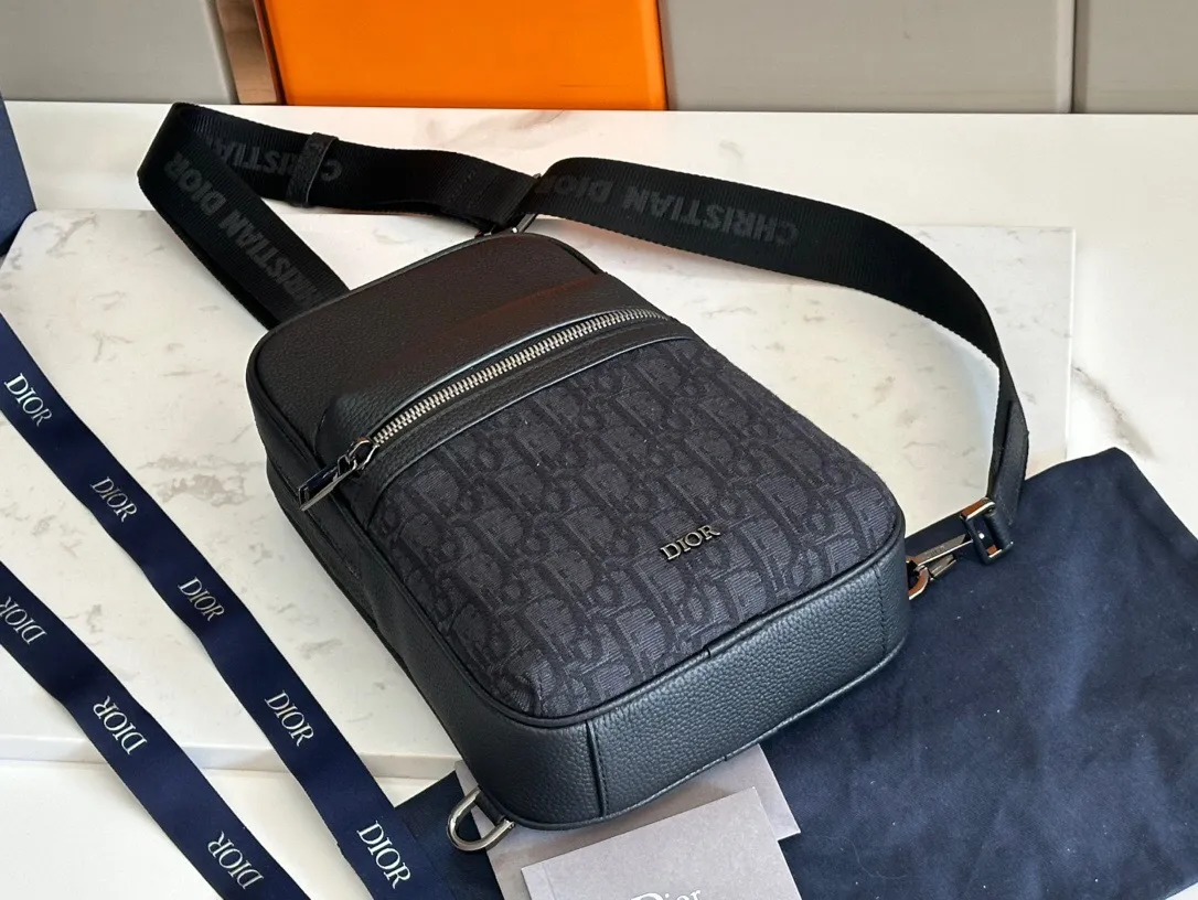 All categories 💚 Top version men’s bags 💚 DIOR 2025 official website new DIOR crossbody bag