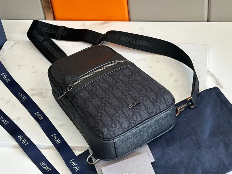 All categories 💚 Top version men’s bags 💚 DIOR 2025 official website new DIOR crossbody bag