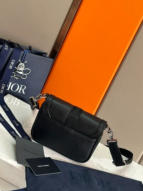 All categories 💚 Top version men’s bags 💚 DIOR 2025 official website new DIOR crossbody bag