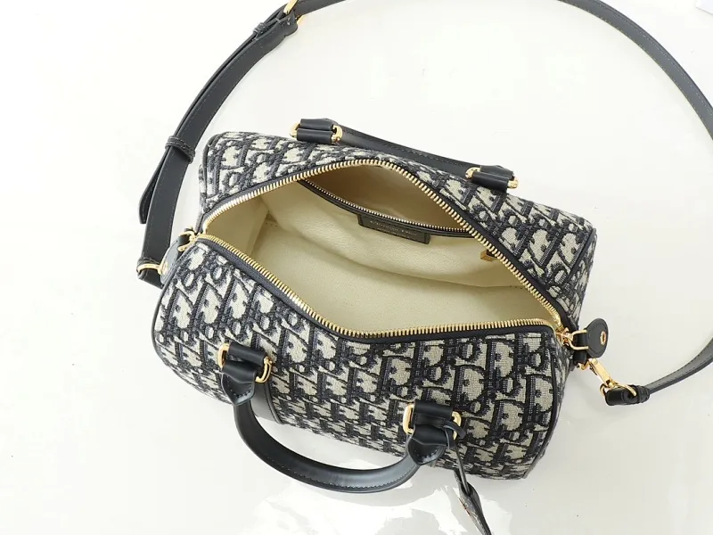 All categories 💚 Top version men’s bags 💚 DIOR 2025 official website new DIOR crossbody bag