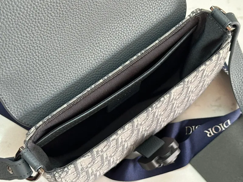 All categories 💚 Top version men’s bags 💚 DIOR 2025 official website new DIOR crossbody bag